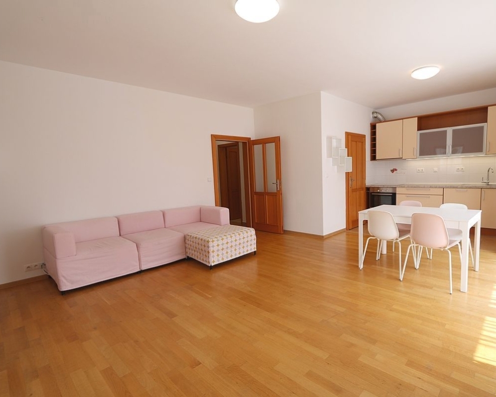 Byt 2+kk ul. Za zámečkem, Praha 5 Jinonice