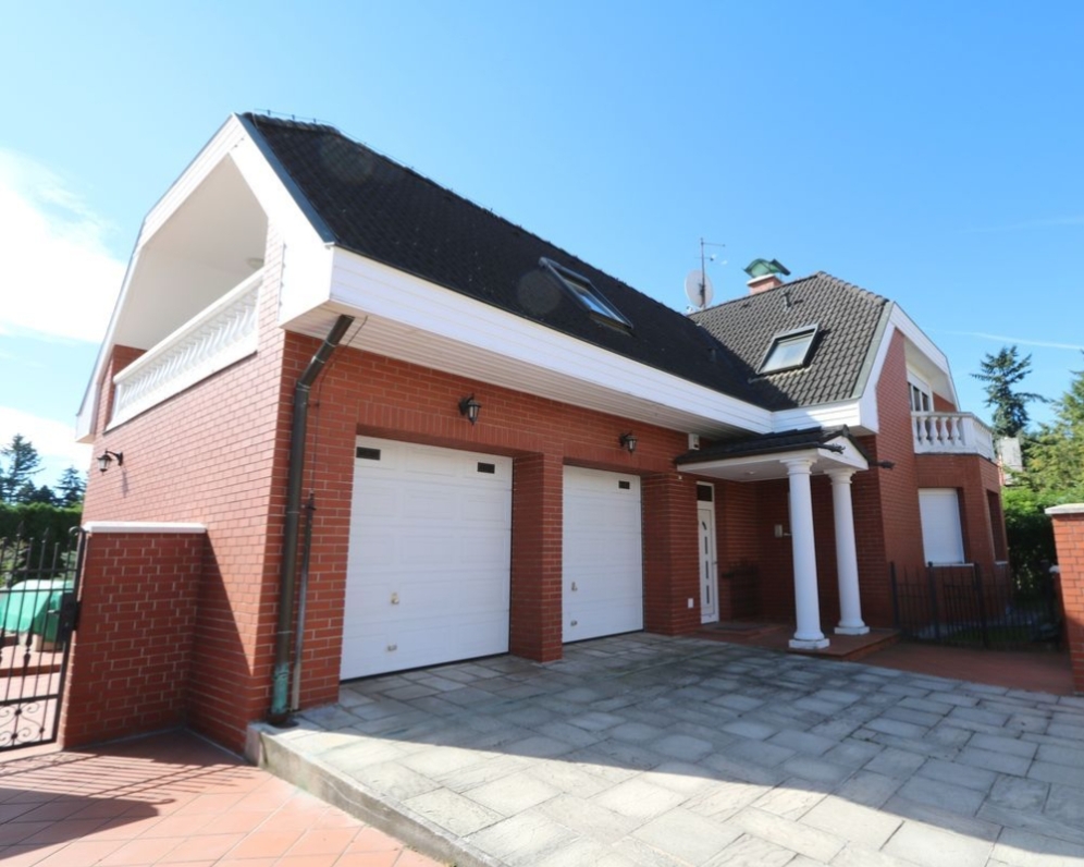 RD ul. Šeříková, Průhonice