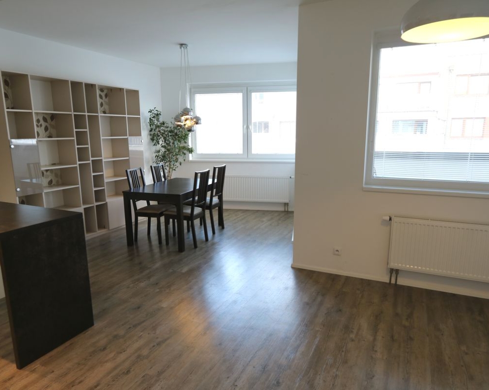 Byt 2+kk ul. Kryšpínova, Praha 10 - Dolní Měcholupy